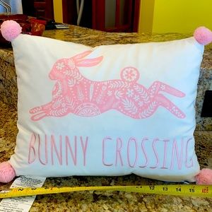 ⭐️CLEARANCE⭐️🐰BUNNY PILLOW🐰